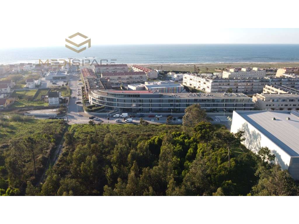 Invista em terreno junto à praia Lavra, Matosinhos - Grande imagem: 2/10