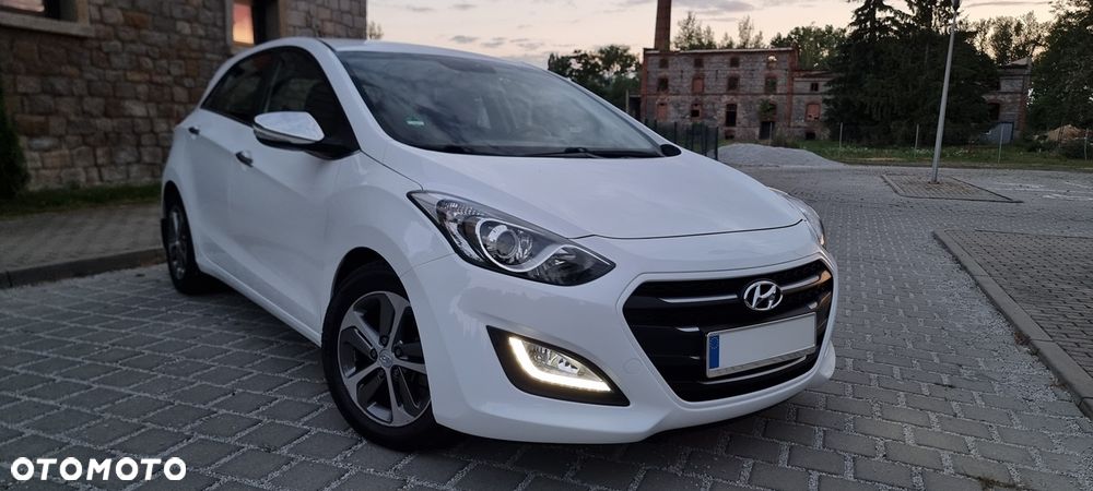 Hyundai i30 blue 1.6 GDI YES Gold - 2