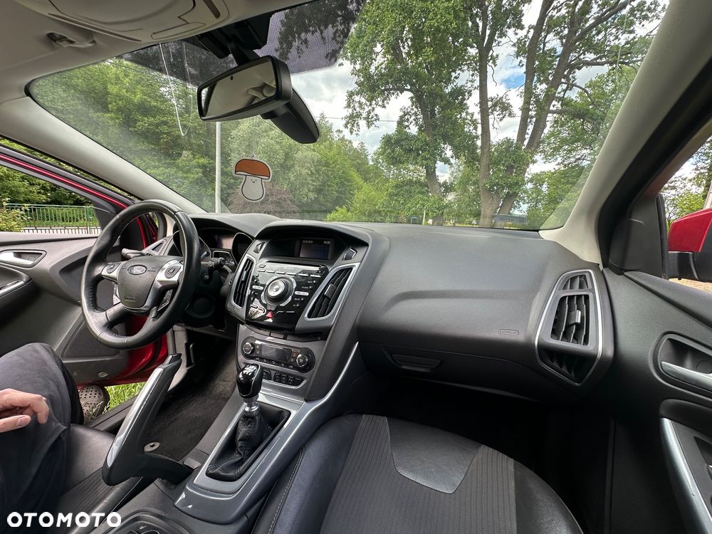 Ford Focus 1.6 EcoBoost Titanium - 9