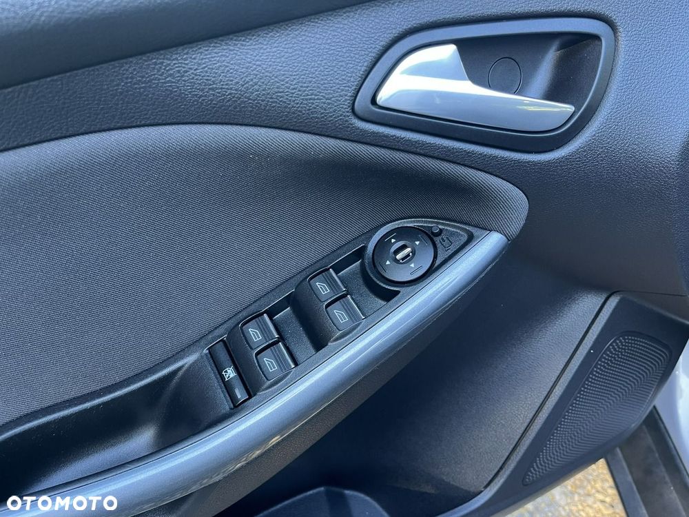 Ford Focus - 22