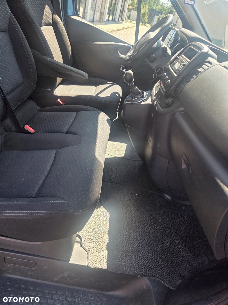 Opel Vivaro - 9