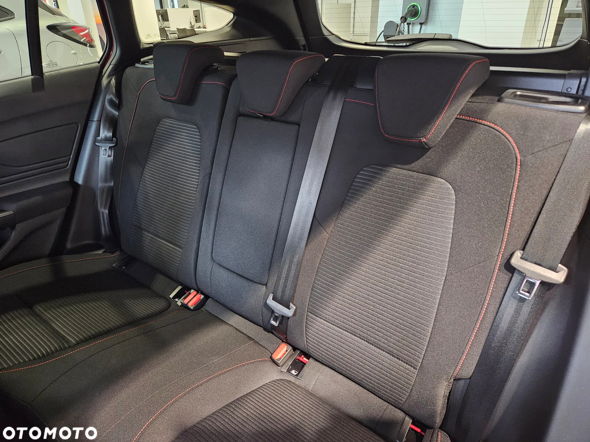 Ford Focus 1.0 EcoBoost mHEV ST-Line X - 11