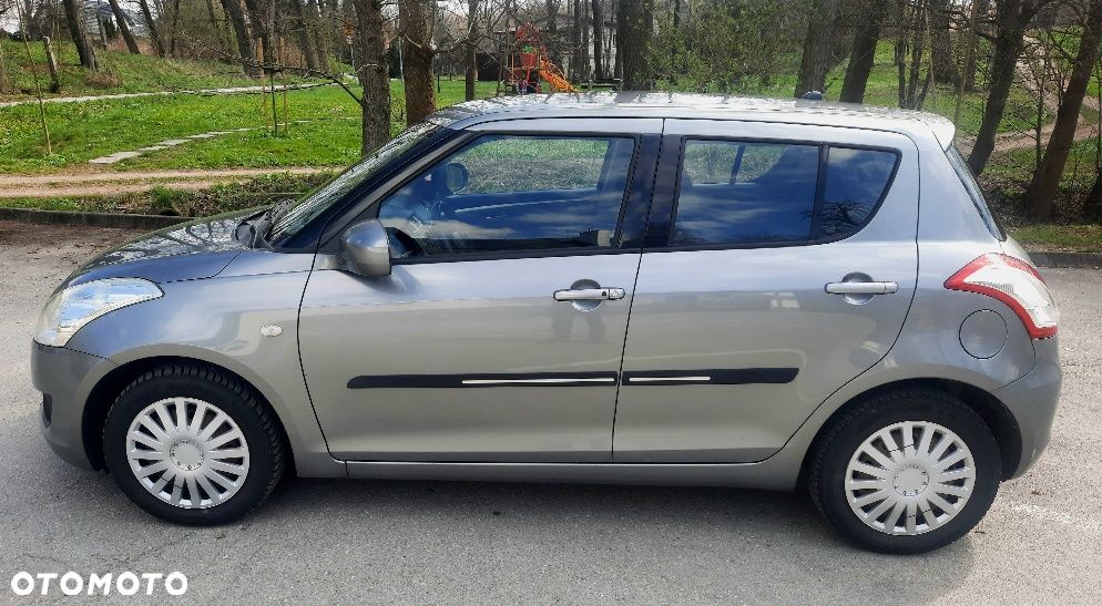 Suzuki Swift 1.2 Premium - 8