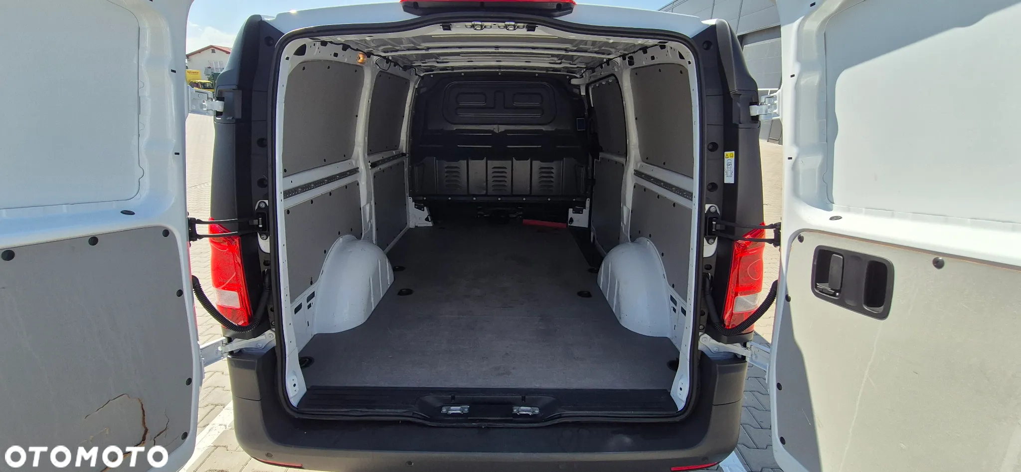 Mercedes-Benz Vito 114 Uszkodzony - 10
