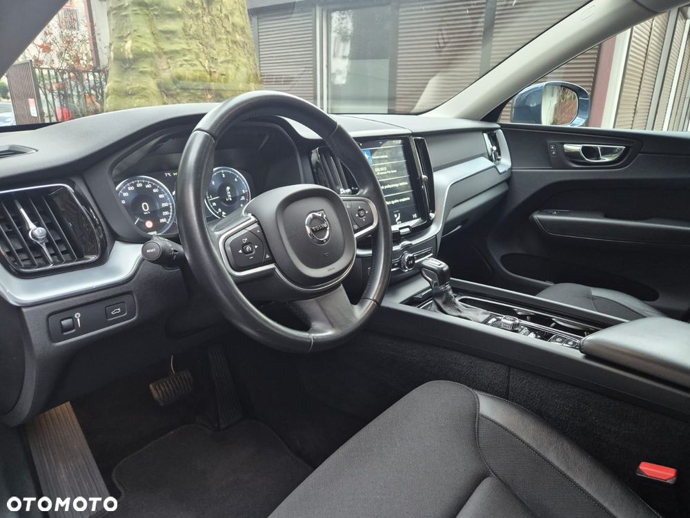 Volvo XC 60 D5 AWD Momentum - 14