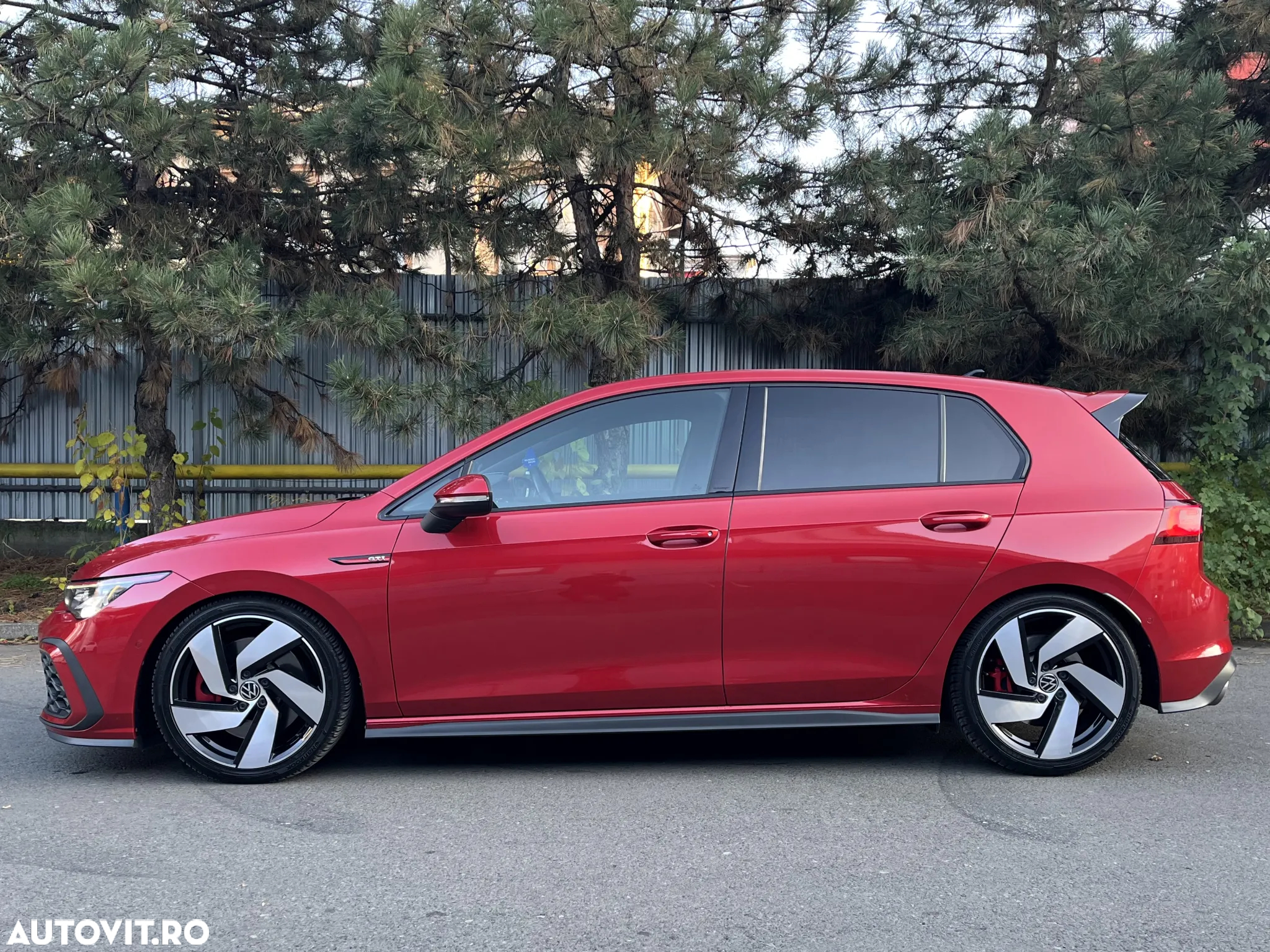 Volkswagen Golf 2.0 TSI DSG GTI - 3