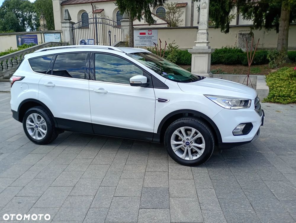 Ford Kuga 1.5 EcoBoost 2x4 Titanium - 19