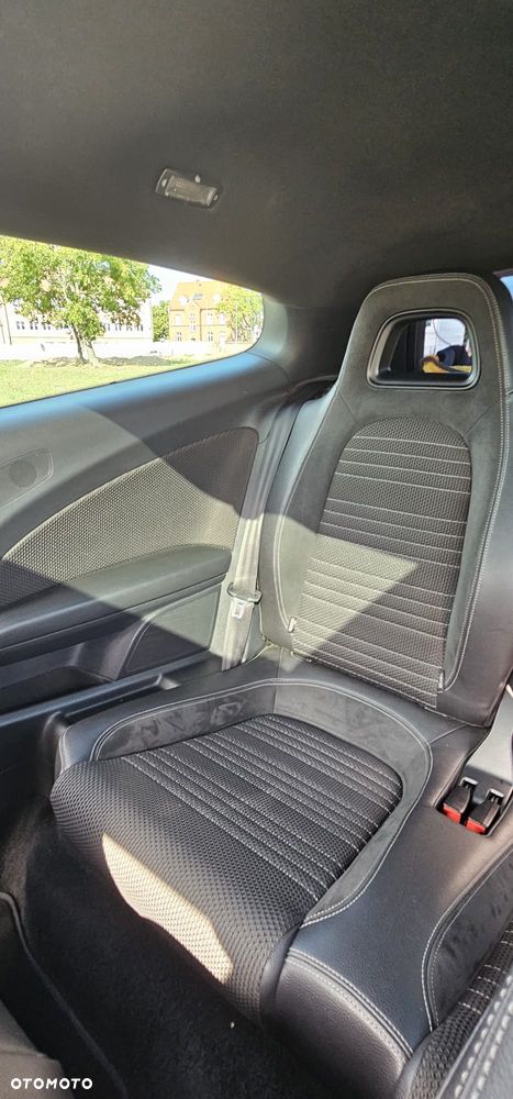 Volkswagen Scirocco 2.0 TSI - 13