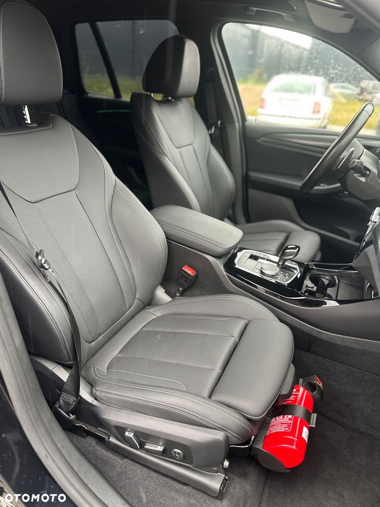 BMW X3 - 11