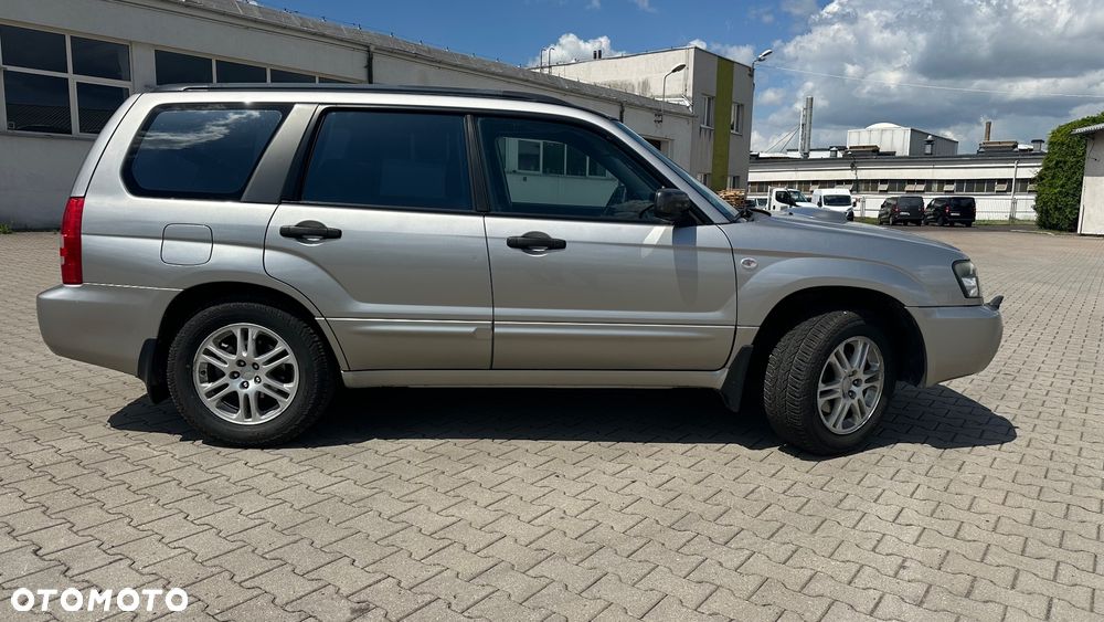 Subaru Forester 2.5 XT - 4