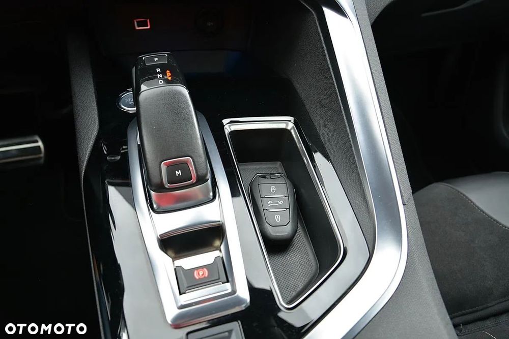 Peugeot 3008 2.0 BlueHDi GT S&S EAT8 - 24