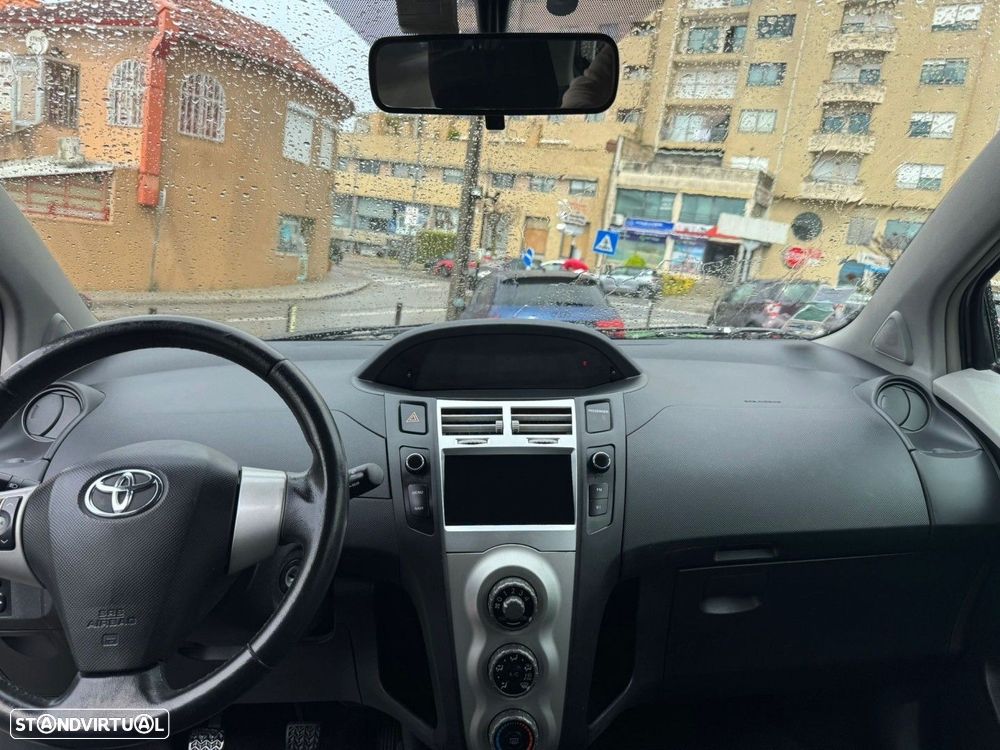Toyota Yaris 1.4 D-4D AC - 15