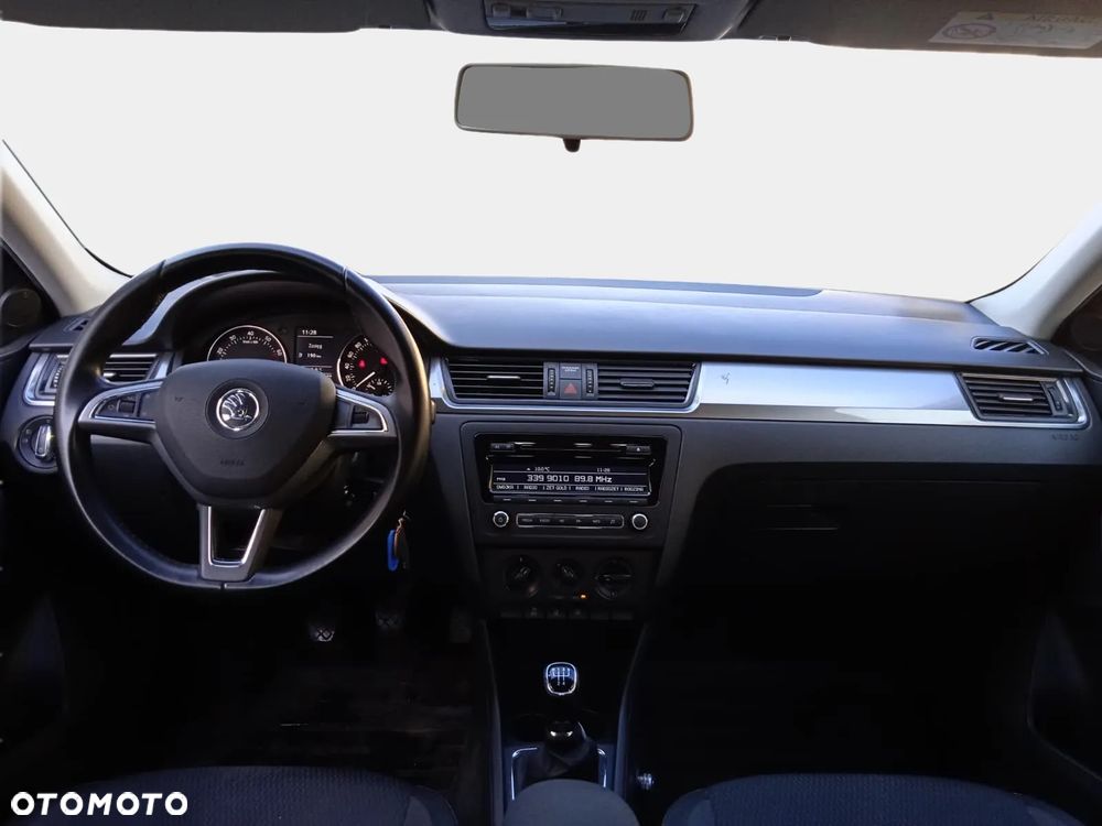 Skoda RAPID Spb 1.2 TSI Ambition - 12