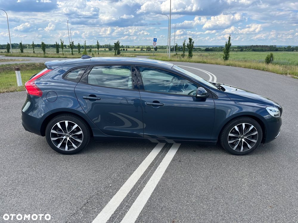Volvo V40 T3 Drive-E Momentum - 4