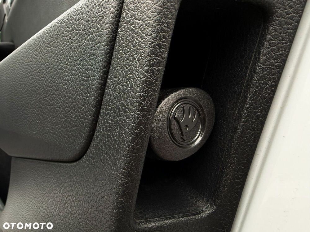 Skoda Superb 2.0 TDI SCR Style DSG - 33