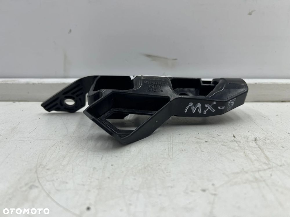Ślizg Mazda MX-5 IV 15r.- mocowanie wspornik błotnika prawy przód n314500t1 - 2