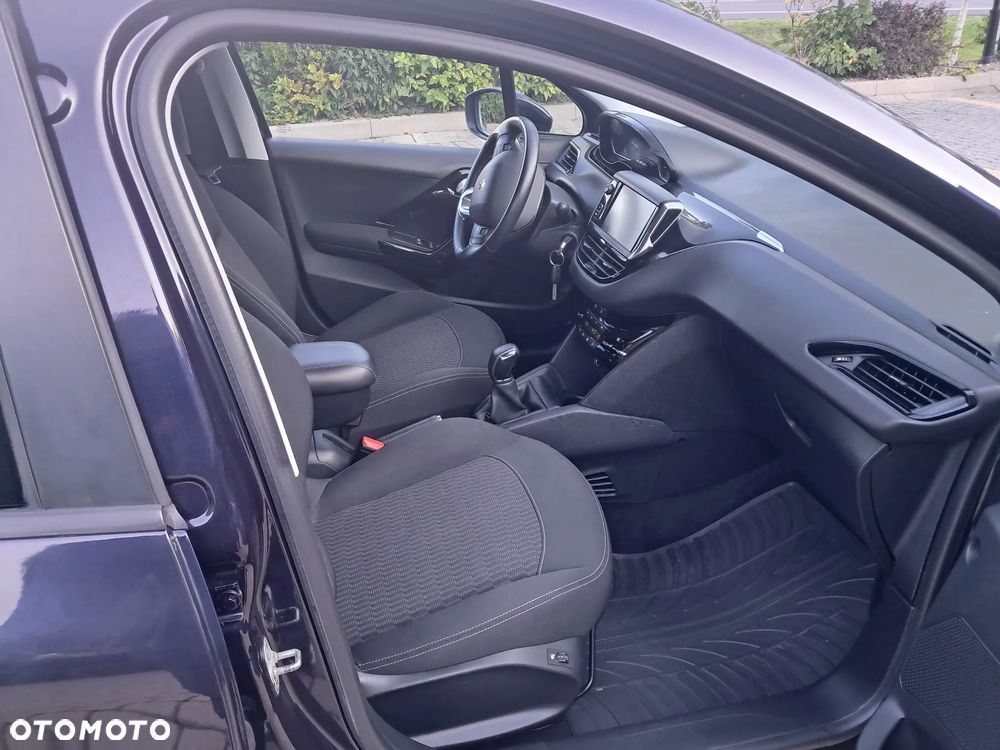 Peugeot 208 Blue-HDi 100 Stop&Start Style - 13