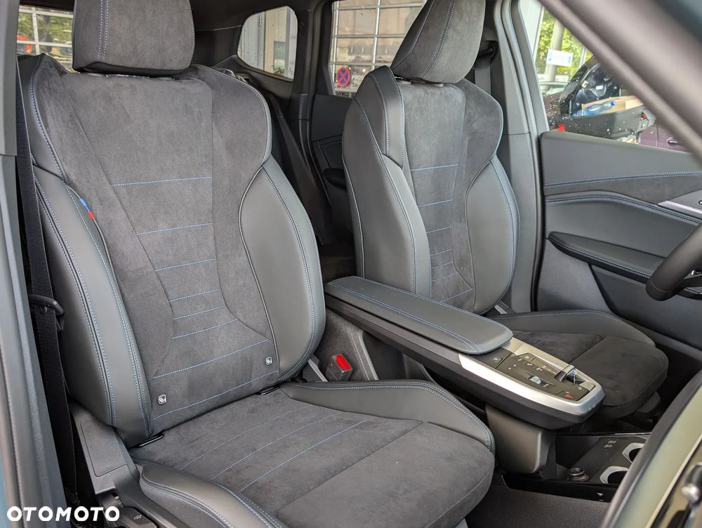 BMW X1 sDrive20i mHEV - 21