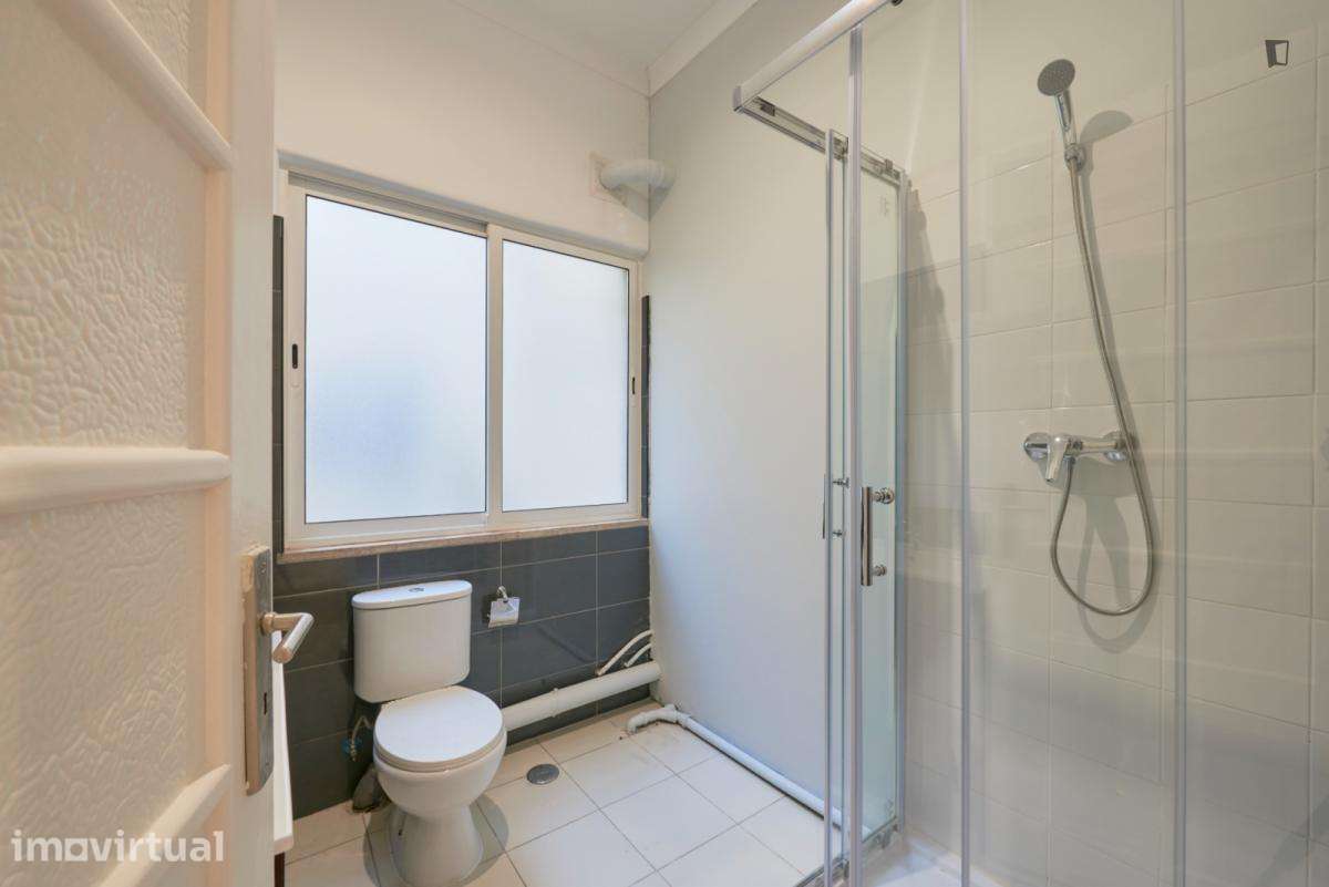 Quarto - localizado em Alameda Lisbon - Grande imagem: 4/25