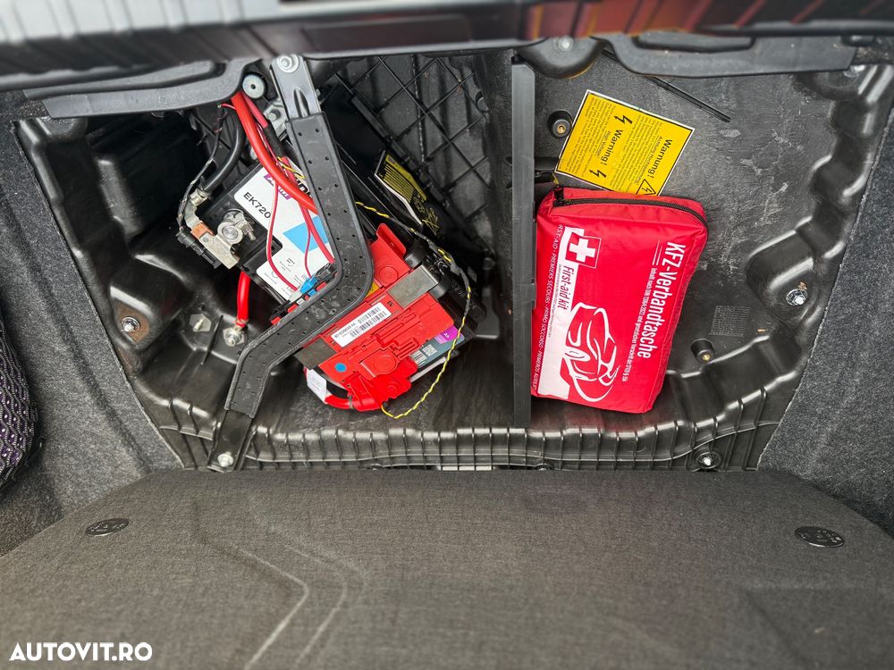 BMW Seria 1 118i Aut. Edition Sport - 17