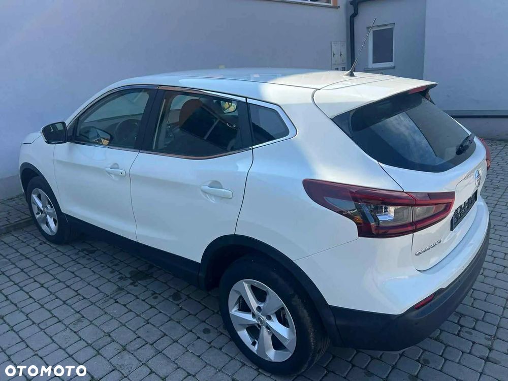 Nissan Qashqai - 10