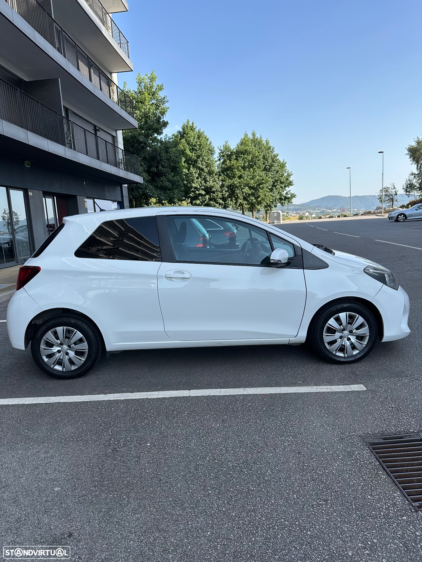 Toyota Yaris 1.4 D-4D Comfort - 11