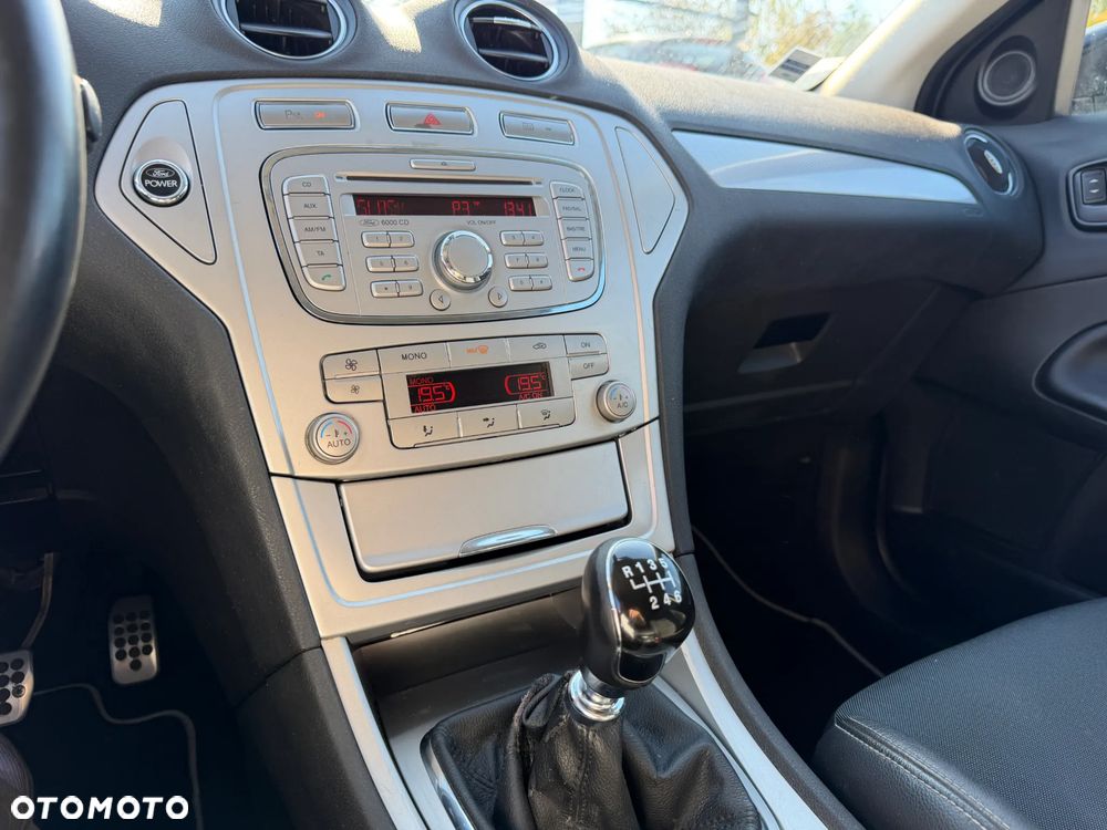 Ford Mondeo 2.0 TDCi Champions Edition - 23