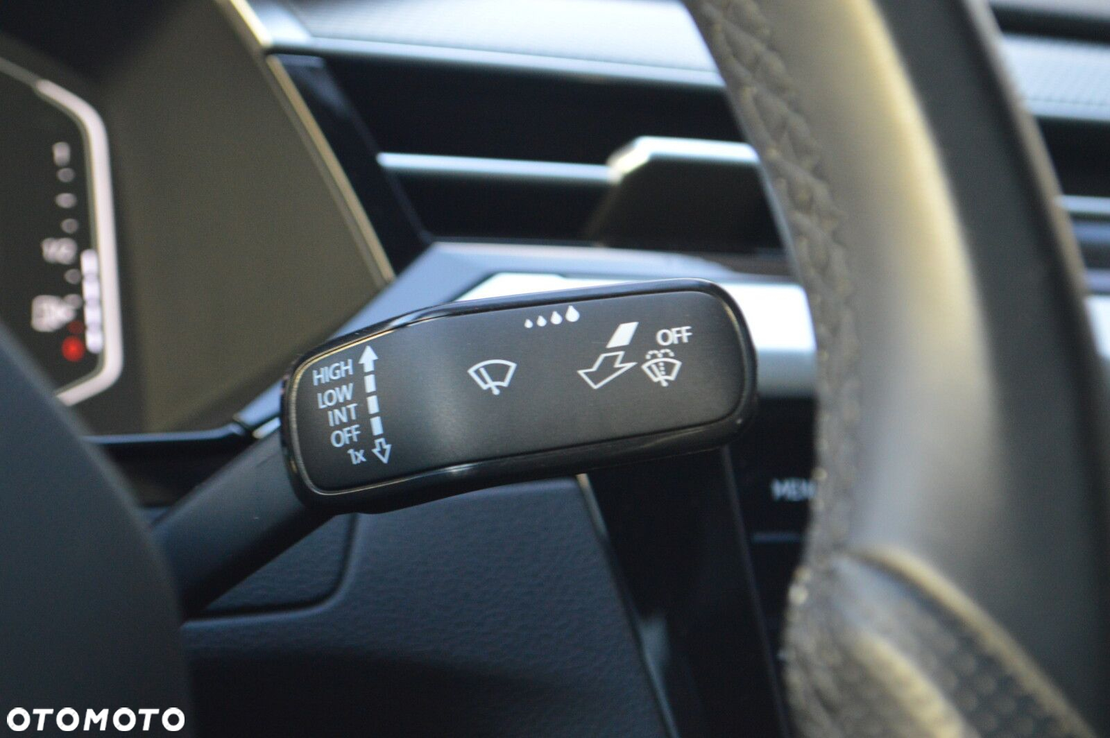 Volkswagen Arteon 2.0 TDI 4Motion R-Line DSG - 16