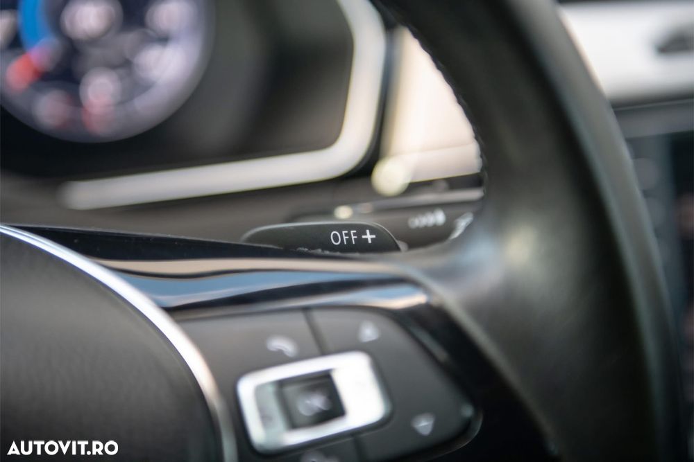 Volkswagen Passat 2.0 TDI DSG Highline - 14