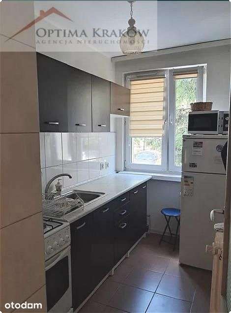 3 pok/ 47 m2/balkon/ oś.Podwawelskie/ul.Słomiana