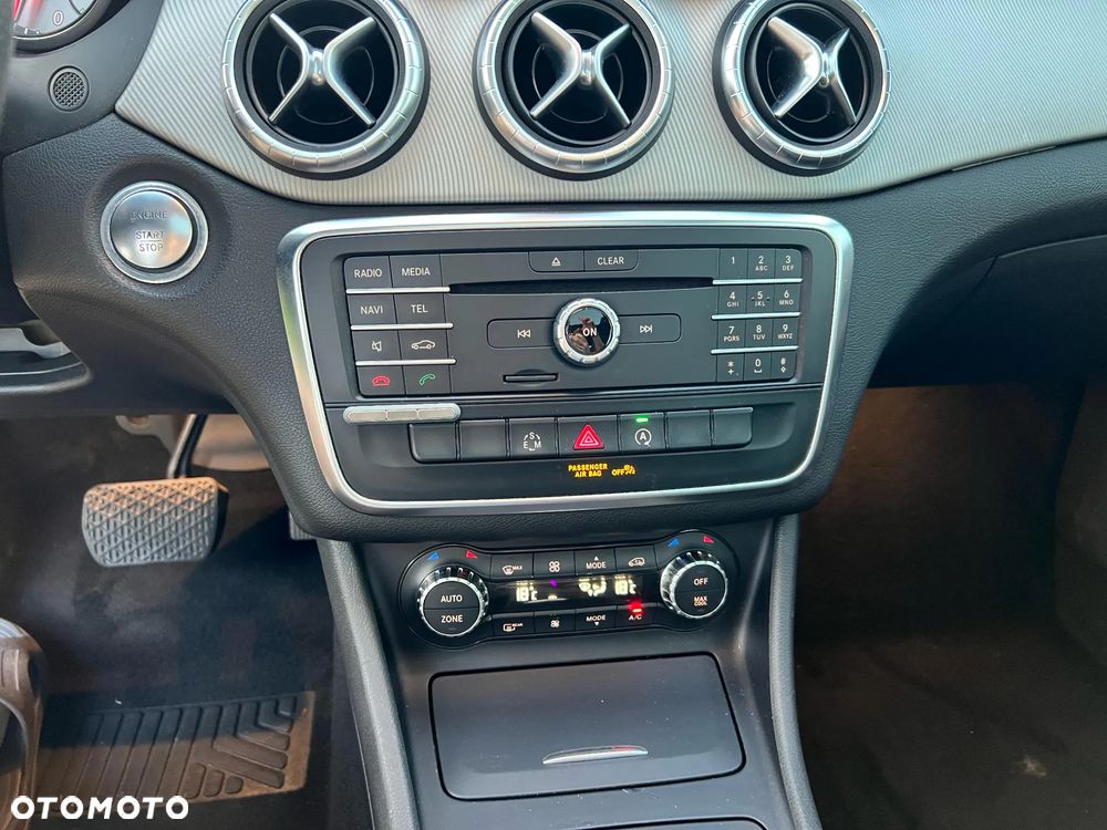 Mercedes-Benz CLA 250 7G-DCT AMG Line - 21