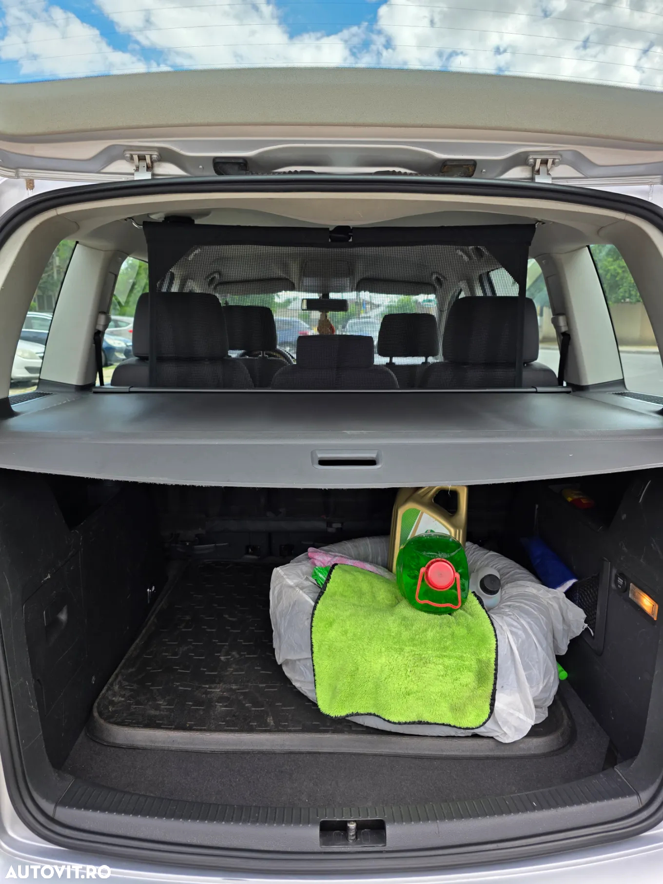 Volkswagen Touran 2.0TDI Trendline - 5