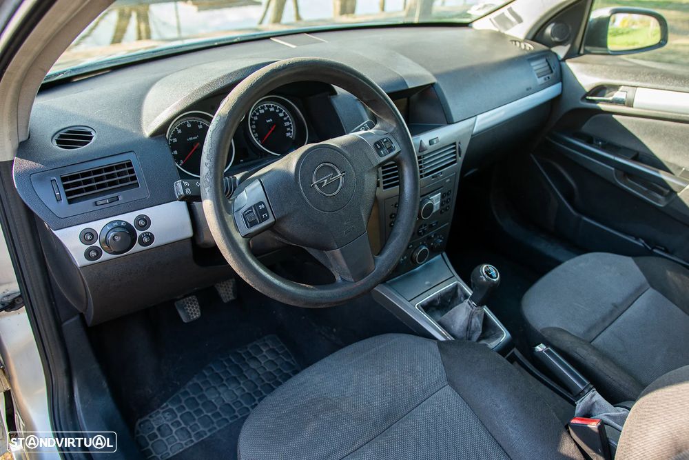Opel Astra 1.4 Enjoy - 11