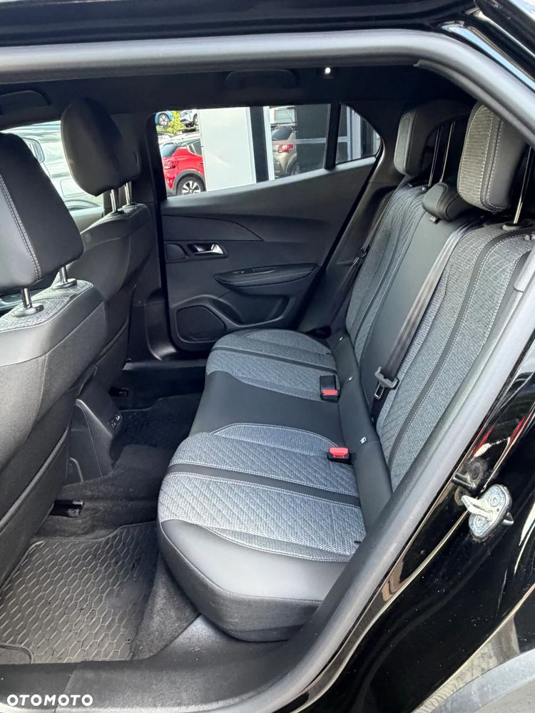 Peugeot 2008 1.2 PureTech Allure S&S EAT8 - 12