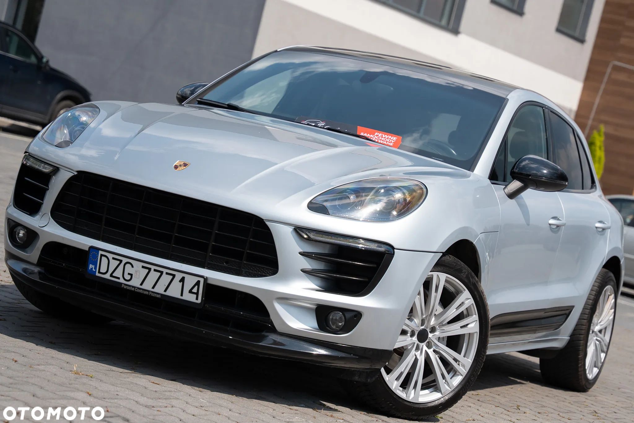 Porsche Macan S - 1