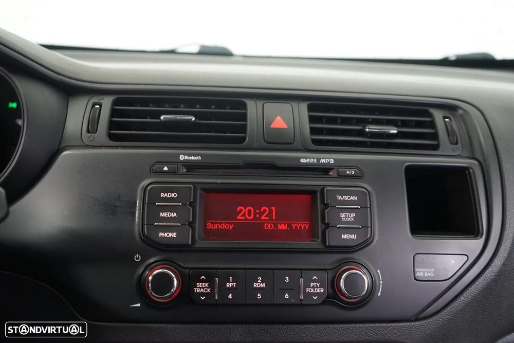 Kia Rio 1.1 CRDi LX - 27