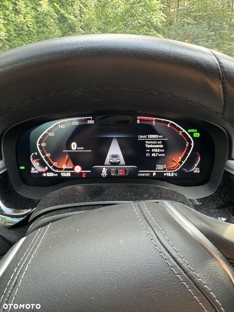 BMW Seria 5 2023 photo 5