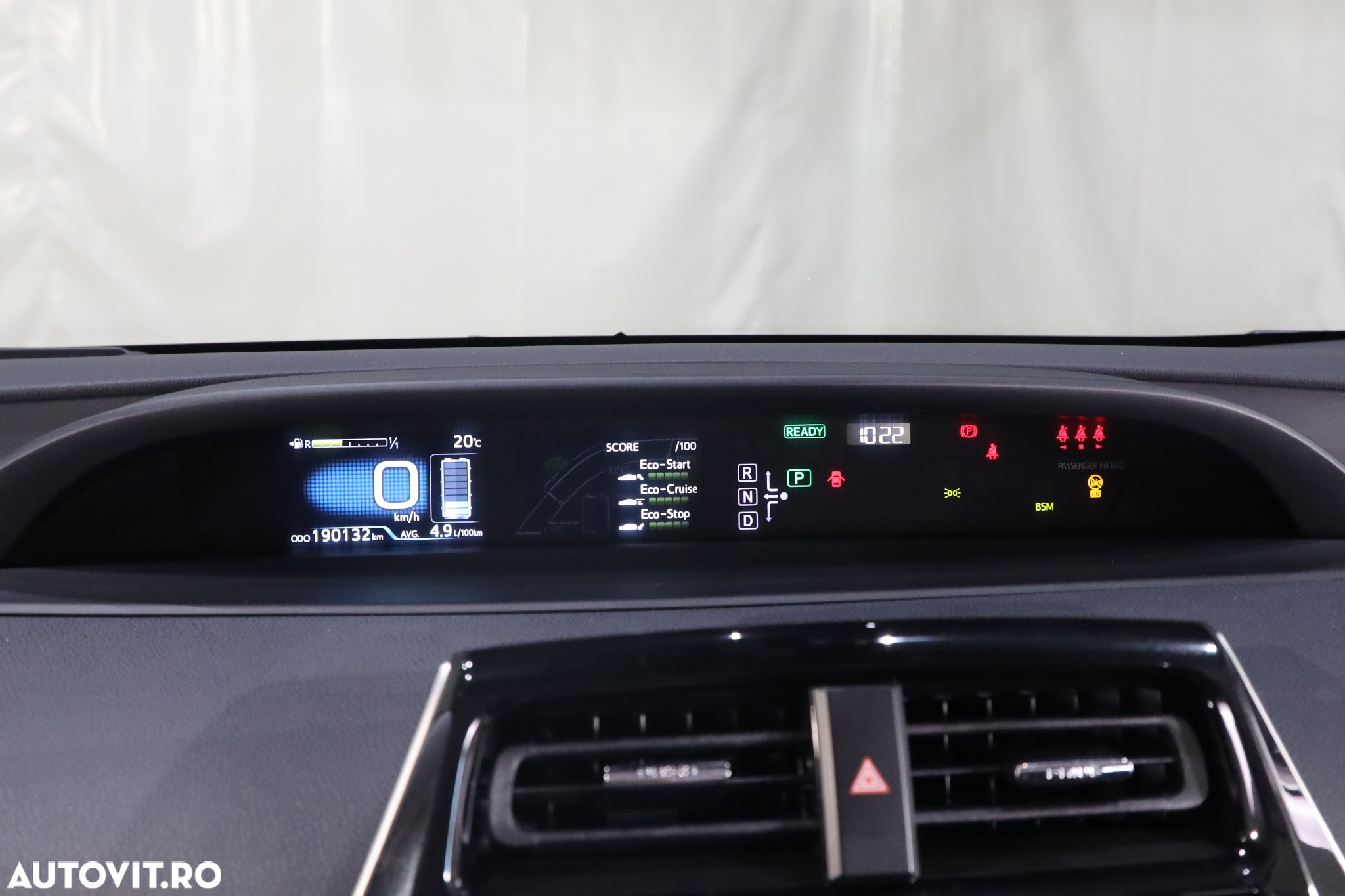 Toyota Prius 1.8 Dual VVT-i Sol - 29