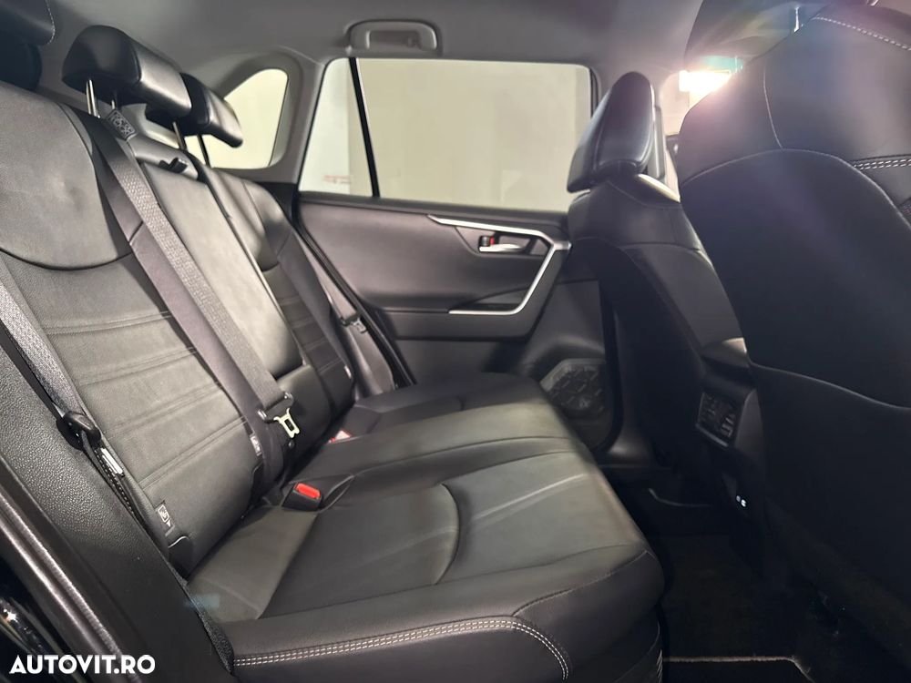 TOYOTA RAV4 2023 — imagine 12