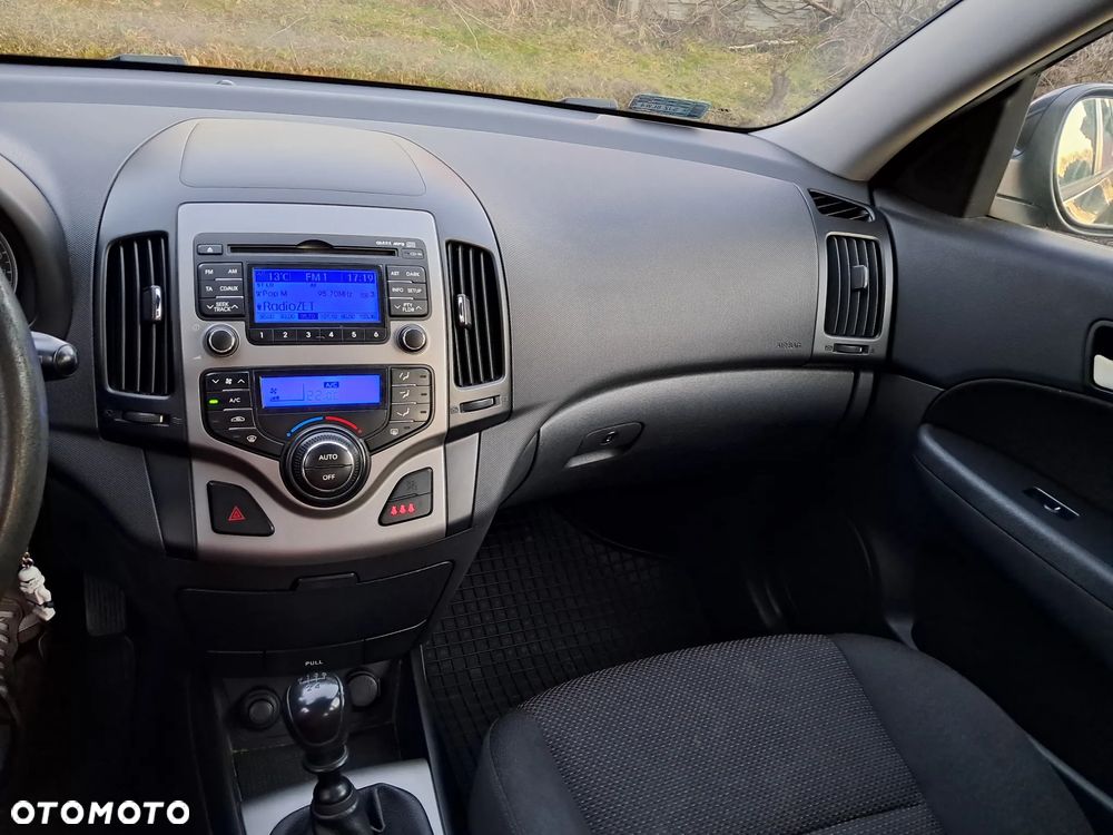 Hyundai i30 1.4 Comfort - 24