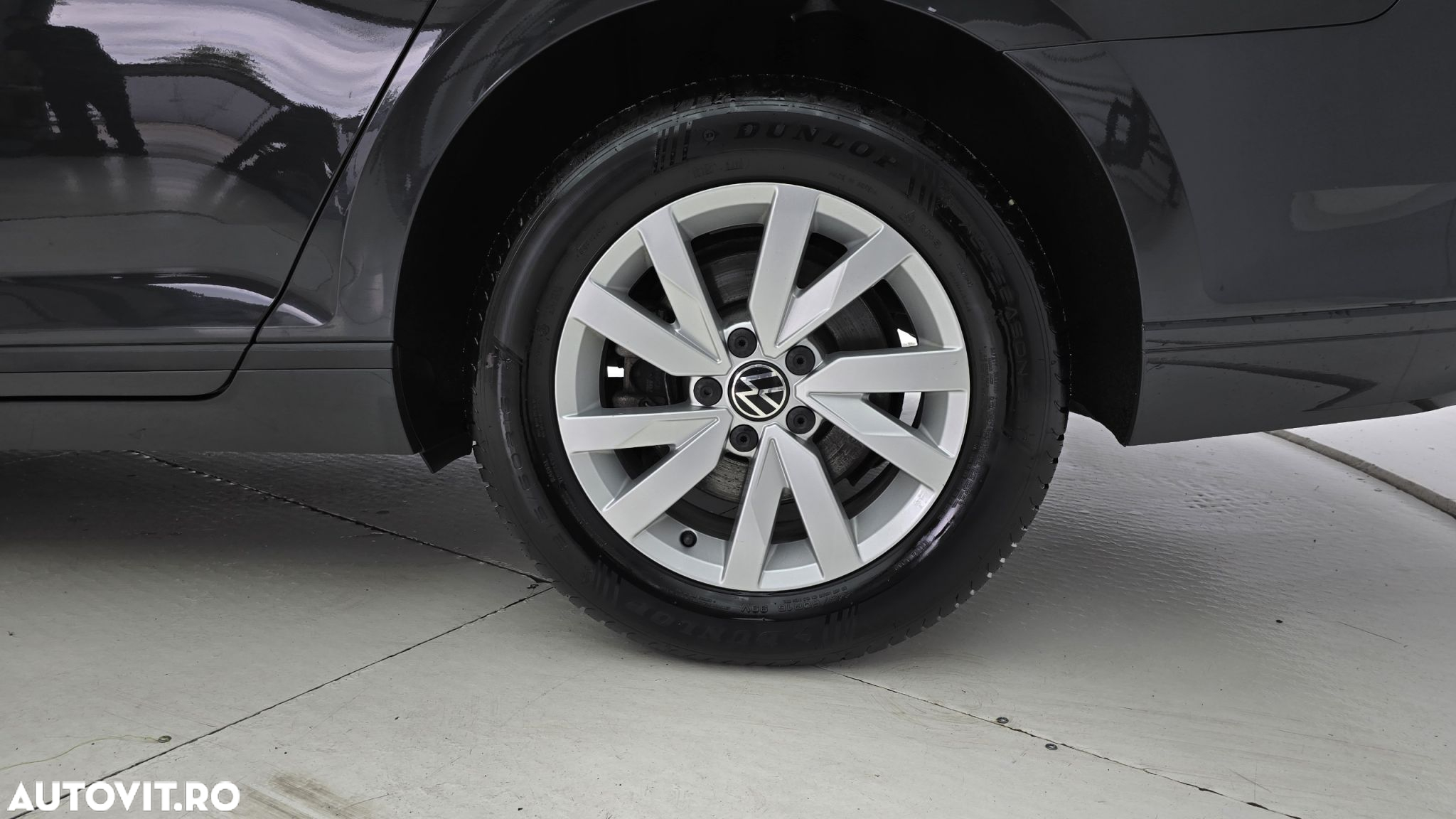 Volkswagen Passat 2.0 TDI DSG Advance - 22