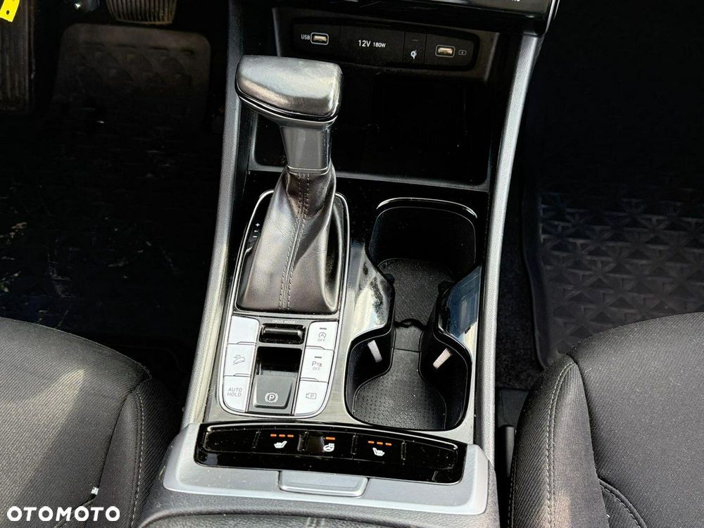 Hyundai Tucson 1.6 T-GDi 48V-Hybrid 2WD DCT Select - 29