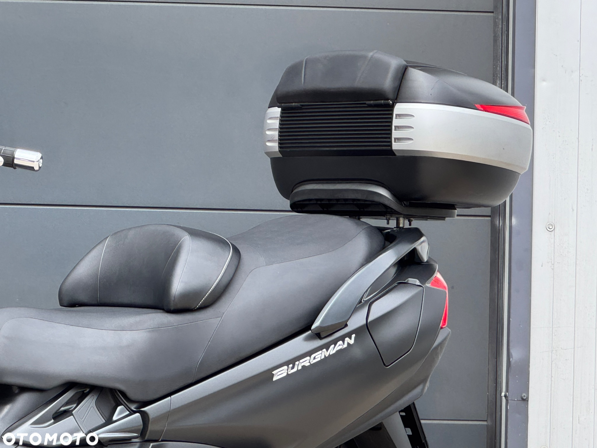 Suzuki Burgman - 27