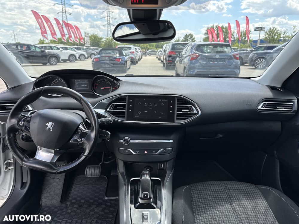 Peugeot 308 BlueHDi 130 EAT8 Stop & Start Allure - 20