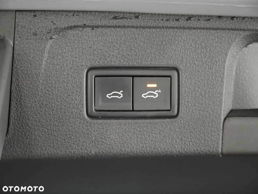 Volkswagen Passat 2.0 TSI 4Mot R-Line Edition DSG - 37