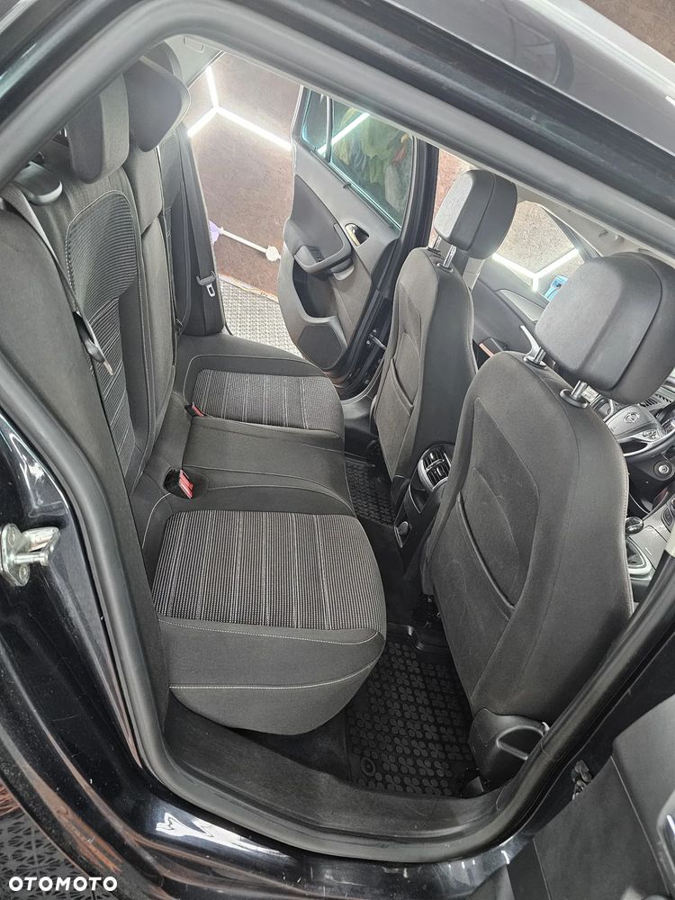 Opel Insignia - 18