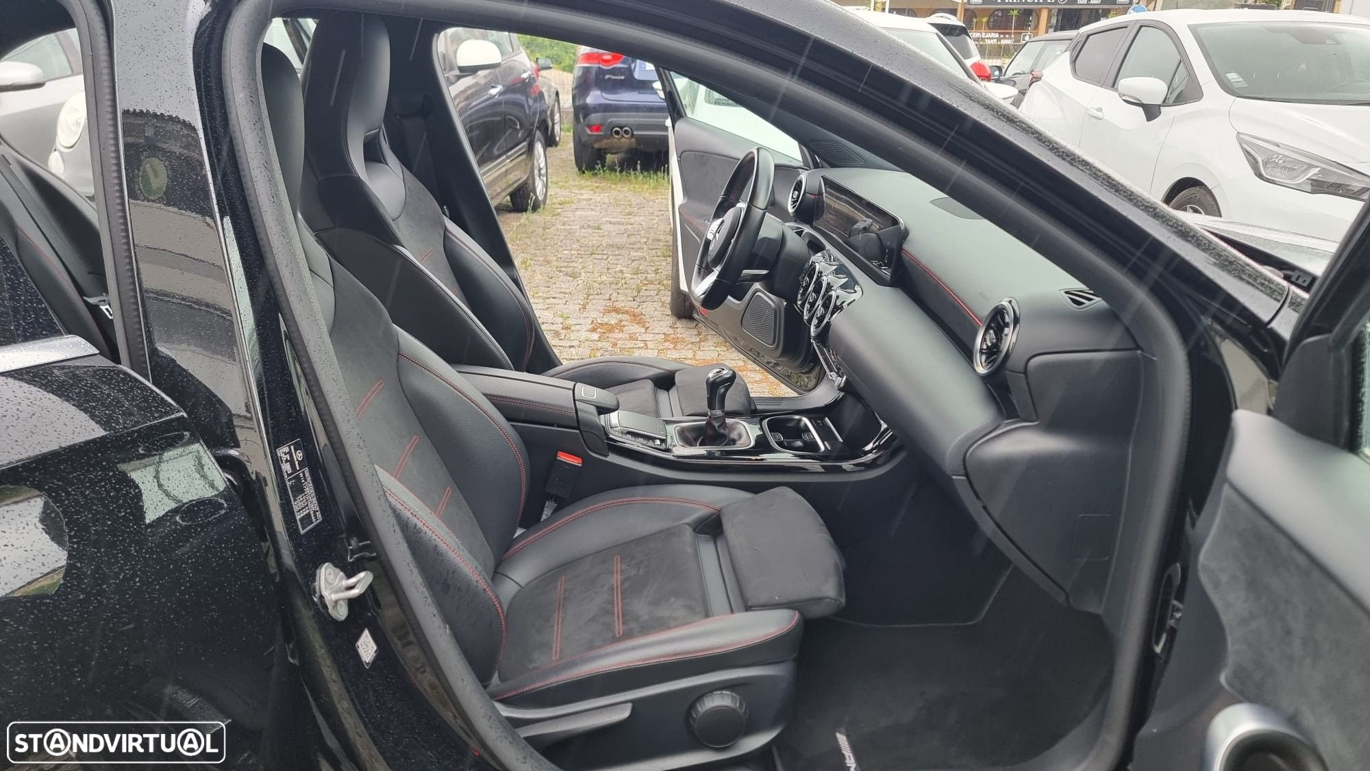 Mercedes-Benz A 180 d AMG Line - 11