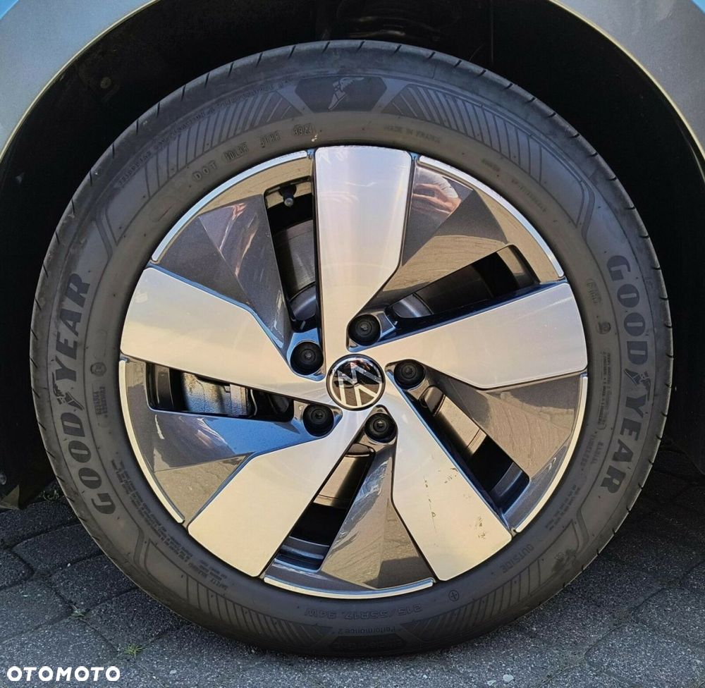 Volkswagen Passat - 28
