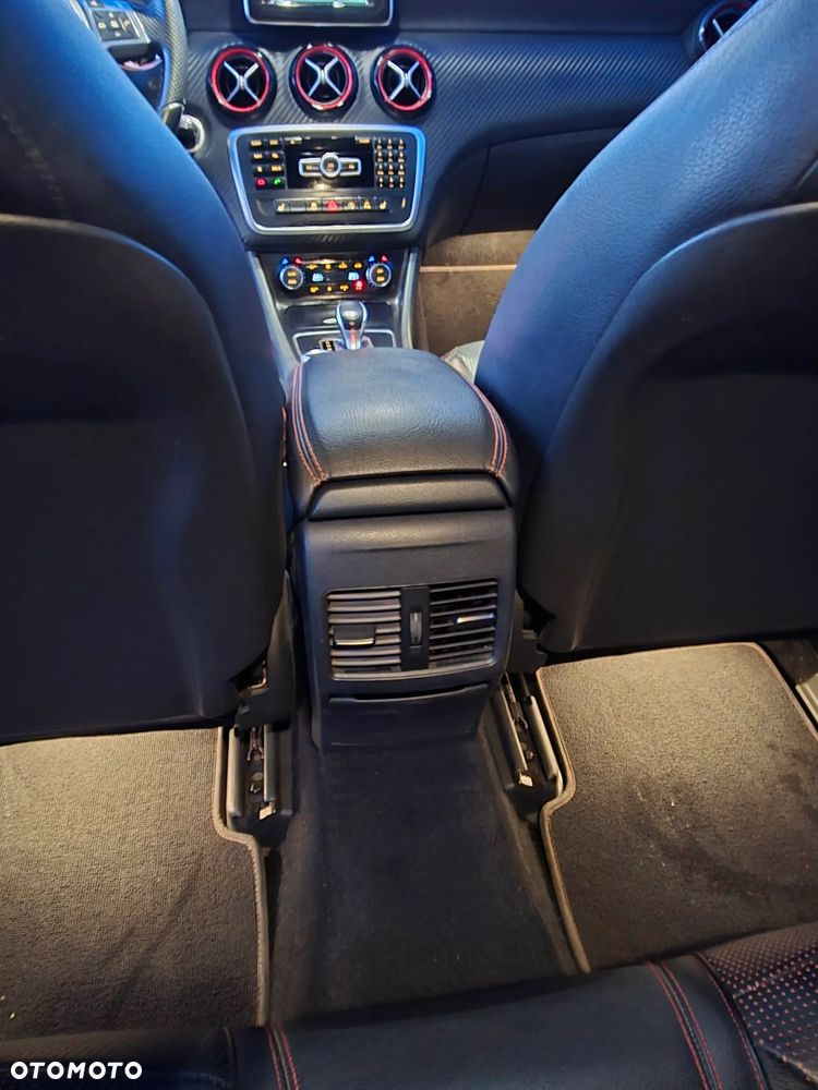 Mercedes-Benz Klasa A AMG 45 4-Matic - 28