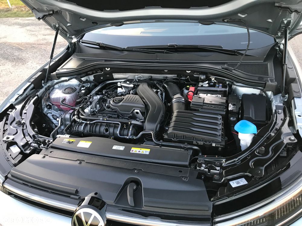 Volkswagen Passat - 13